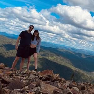 Meet your Posher, Leah